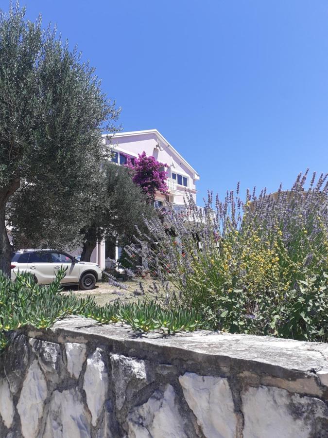 Apartments Sara Posedarje Exterior foto