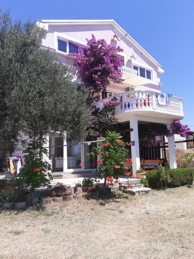 Apartments Sara Posedarje Exterior foto